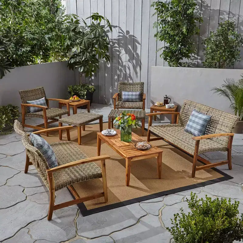Christopher Knight Home Hampton Salon de jardin 6 places avec poufs en acacia et osier