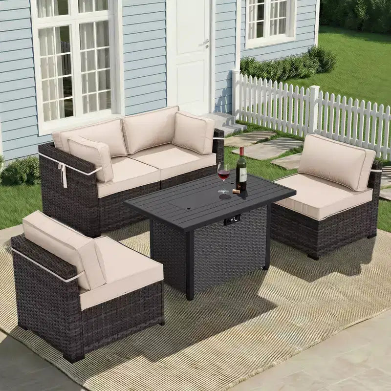 Ensemble de patio UPTIOT 5 pièces : 2 canapés d'angle, 2 chaises d'appoint et une table basse brasero grise pour un confort et un divertissement extérieurs ultimes