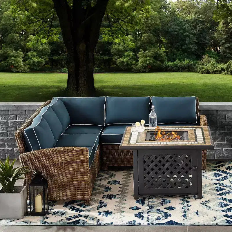 Ensemble de 4 pièces d'extérieur sectionnel en osier Bradenton avec table de foyer - Crosley